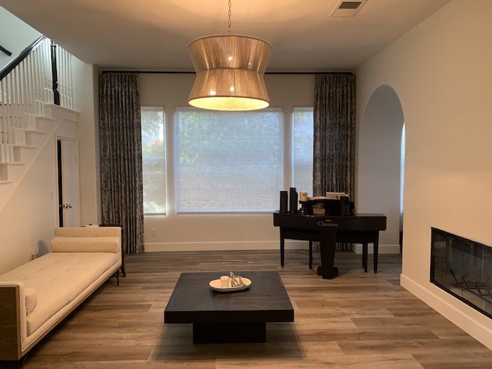 Hunter Douglas Dealer Image